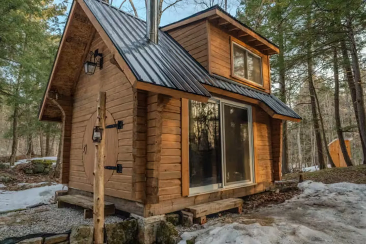 The Cedar Cabin — Exterior (3)