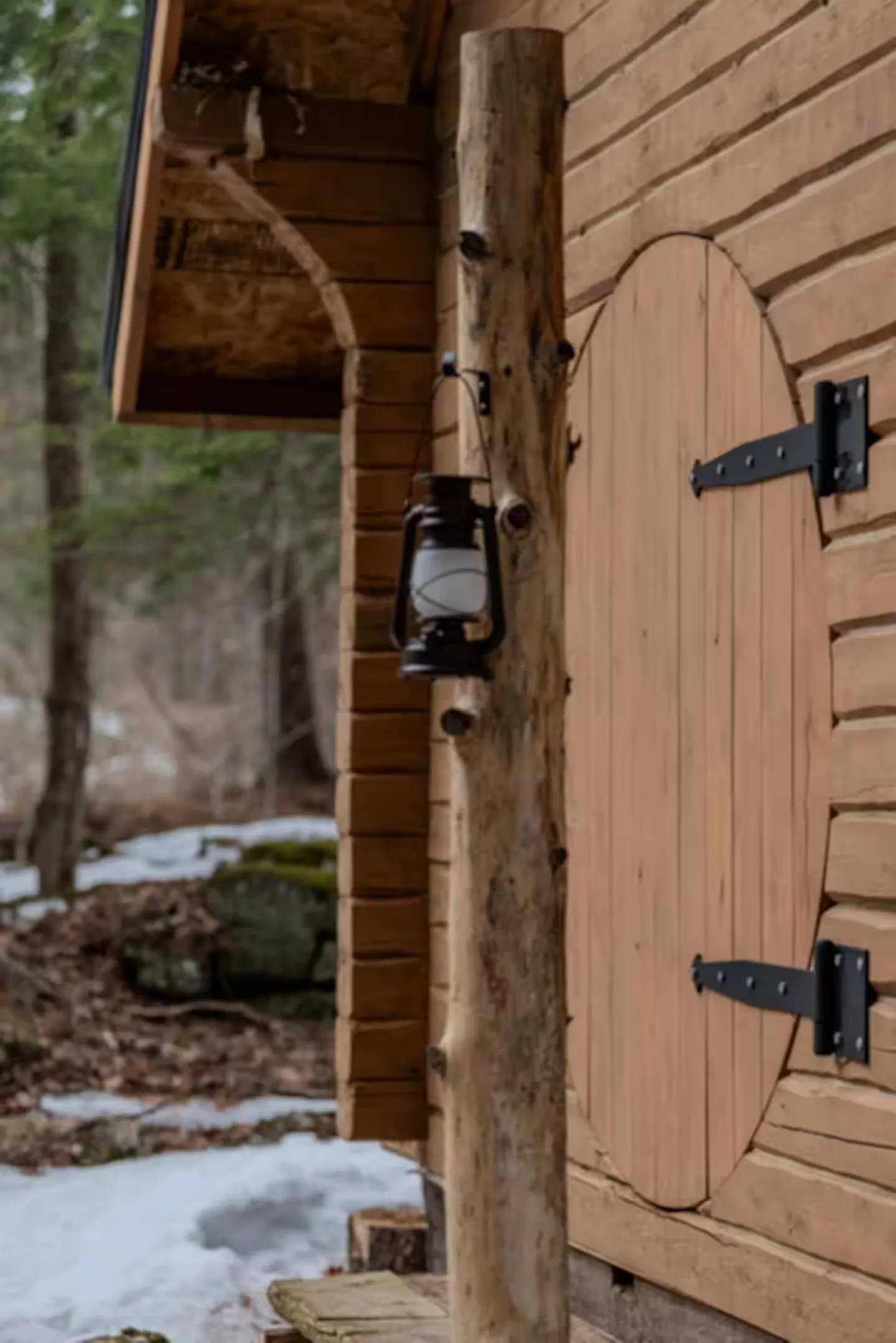 The Cedar Cabin — Exterior (5)