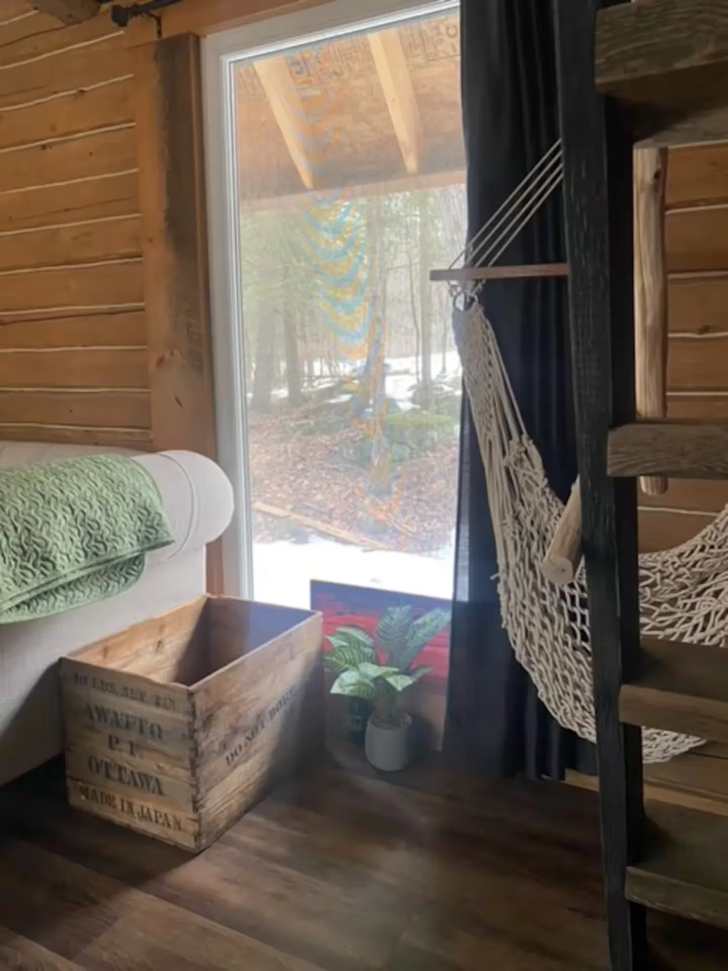 The Cedar Cabin — Living room (5)