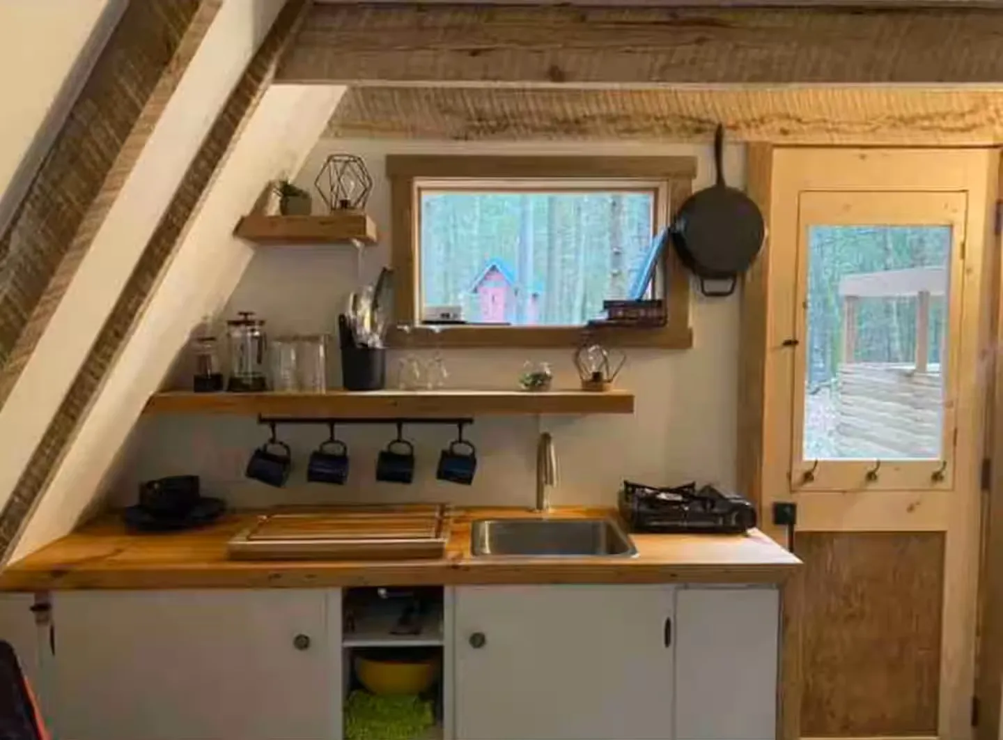 The Hemlock Cabin — Kitchenette (1)